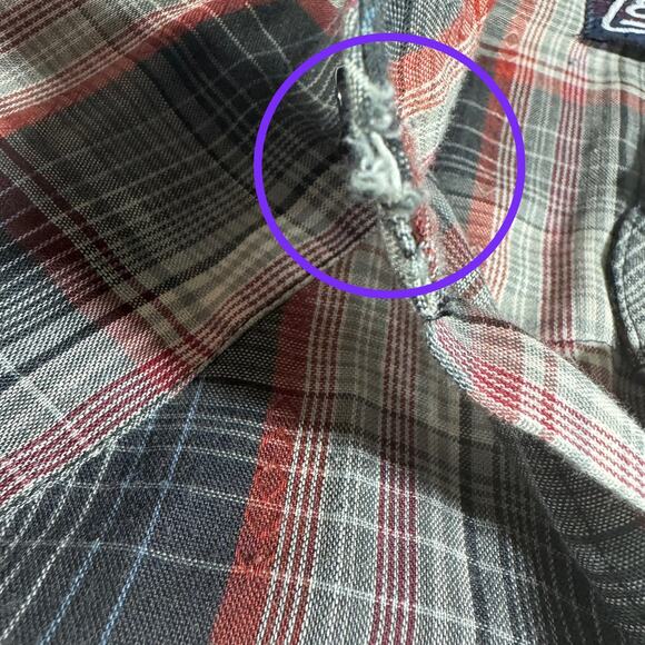 Levi’s Vintage Black Pearl Snap Button Down Regular Fit Medium WITH FLAWS - Picture 14 of 14